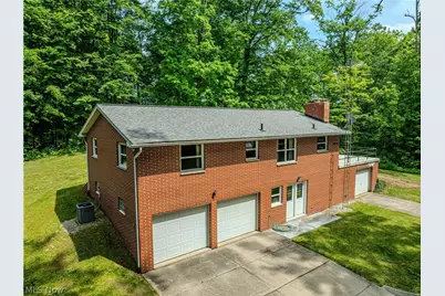 5475 Parks Avenue NE, Louisville, OH 44641 - Photo 13