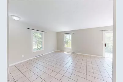 824 S Chillicothe Road #14, Aurora, OH 44202 - Photo 3