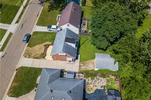 1703 41st St NW, Canton, OH 44709 - Photo 25