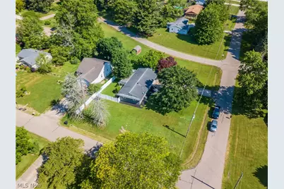 11255 Eleanor Avenue NE, Hartville, OH 44632 - Photo 31
