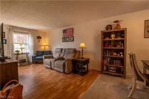 949 Saul Dr, Hubbard, OH 44425 - Photo 15