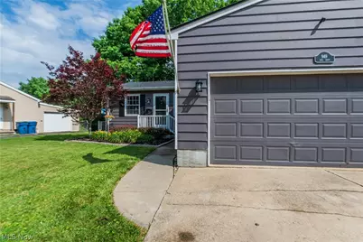 949 Saul Drive, Hubbard, OH 44425 - Photo 5