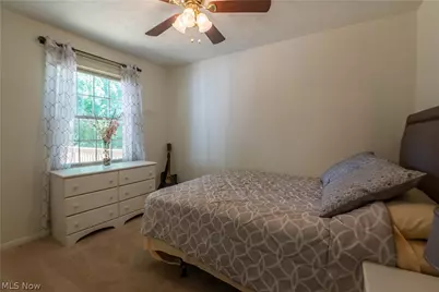 949 Saul Drive, Hubbard, OH 44425 - Photo 27