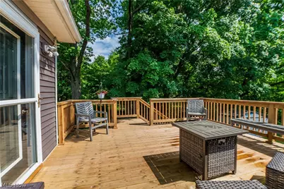 949 Saul Drive, Hubbard, OH 44425 - Photo 9