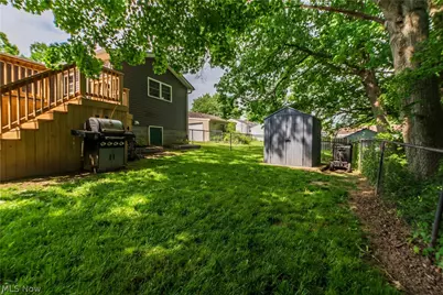 949 Saul Drive, Hubbard, OH 44425 - Photo 11