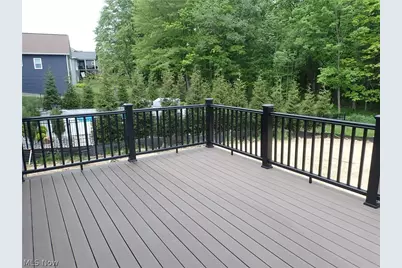 7069 Village Way Drive, Garrettsville, OH 44231 - Photo 9