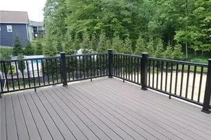 7069 Village Way Dr, Garrettsville, OH 44231 - Photo 9