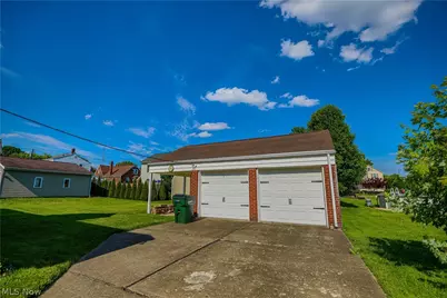 518 Edwards Street, Louisville, OH 44641 - Photo 5