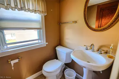 518 Edwards Street, Louisville, OH 44641 - Photo 25