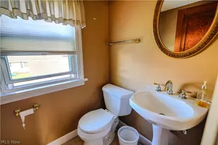 518 Edwards St, Louisville, OH 44641 - Photo 25