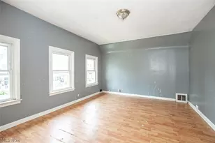 4507 Bridgeview Ave, Newburgh Heights, OH 44105 - Photo 23