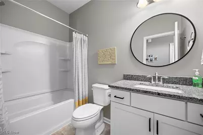 6560 Amber Way, North Ridgeville, OH 44039 - Photo 19