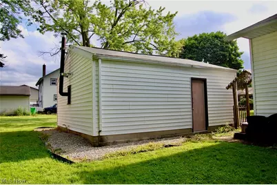 669 Scott Place NW, Massillon, OH 44647 - Photo 5