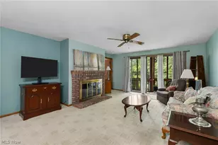 227-E Portage Lakes Dr, Akron, OH 44319 - Photo 5