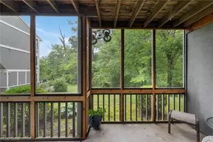 227-E Portage Lakes Dr, Akron, OH 44319 - Photo 25