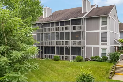227-E Portage Lakes Drive, Akron, OH 44319 - Photo 3
