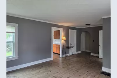 208 W Main Street, New Concord, OH 43762 - Photo 7