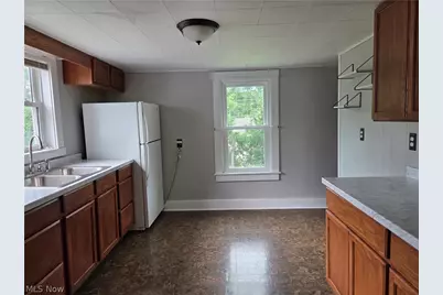 208 W Main Street, New Concord, OH 43762 - Photo 5