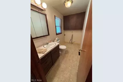 1031 Chevelle Drive, Akron, OH 44319 - Photo 15
