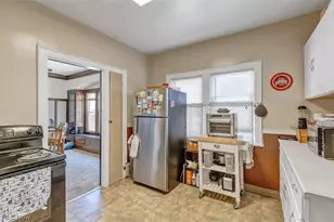 2095 Wyandotte Ave, Oakwood, OH 44107 - Photo 9
