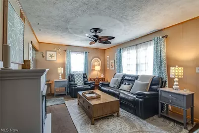 2313 Bollinger Avenue NE, Canton, OH 44705 - Photo 5