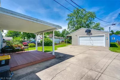 2313 Bollinger Avenue NE, Canton, OH 44705 - Photo 17