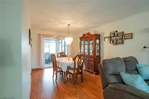119 Sherwood Dr, Williamstown, WV 26187 - Photo 17