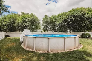 119 Sherwood Dr, Williamstown, WV 26187 - Photo 45