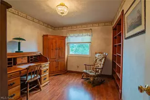 119 Sherwood Dr, Williamstown, WV 26187 - Photo 23