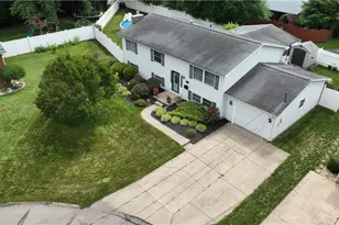 119 Sherwood Dr, Williamstown, WV 26187 - Photo 47