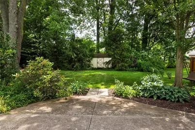 9837 Betty Lane, Elyria, OH 44035 - Photo 31