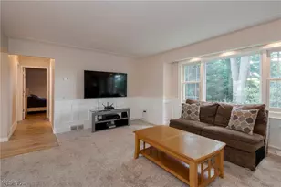 9837 Betty Ln, Elyria, OH 44035 - Photo 9