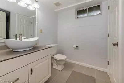 9837 Betty Lane, Elyria, OH 44035 - Photo 19