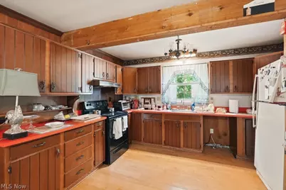 250 E Washington Street, Chagrin Falls, OH 44022 - Photo 11