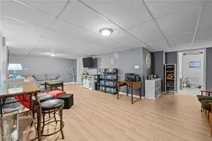 77 29th St NW, Barberton, OH 44203 - Photo 29