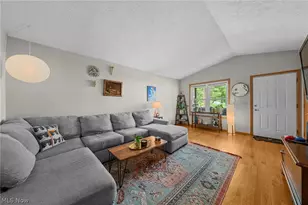 77 29th St NW, Barberton, OH 44203 - Photo 5