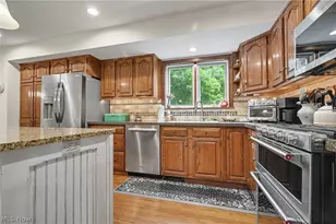 115 Queens Ln, Canfield, OH 44406 - Photo 3
