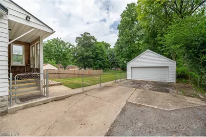 324 Melrose Avenue, Boardman, OH 44512 - Photo 3