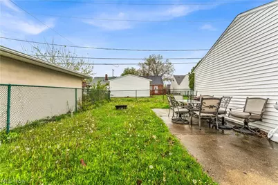 927 E 216th Street, Euclid, OH 44119 - Photo 27
