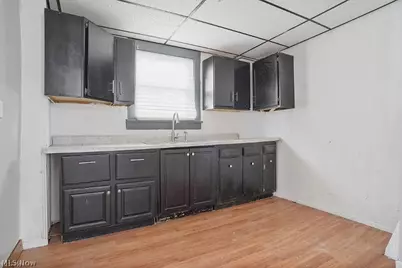 759 Fern Street, Akron, OH 44307 - Photo 7