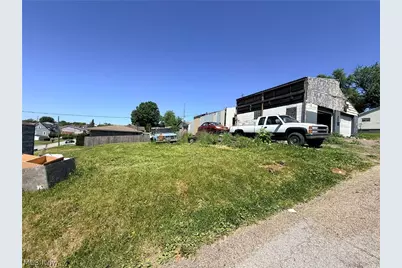 403 Summit Avenue, Mingo Junction, OH 43938 - Photo 19