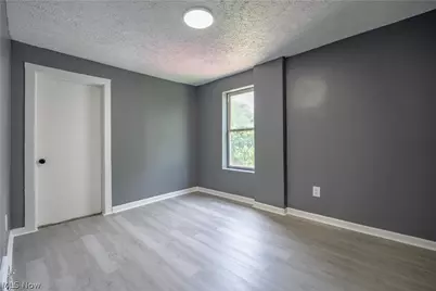 799 Fess Avenue, Akron, OH 44307 - Photo 19