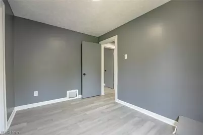 799 Fess Avenue, Akron, OH 44307 - Photo 23