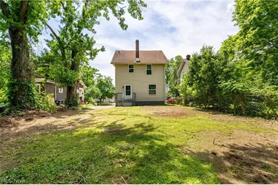 799 Fess Avenue, Akron, OH 44307 - Photo 33