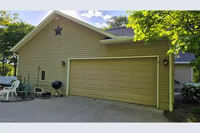239 Cornes Road, Little Hocking, OH 45742 - Photo 3