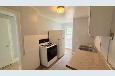 1083 Stroman Avenue #A, Akron, OH 44306 - Photo 9