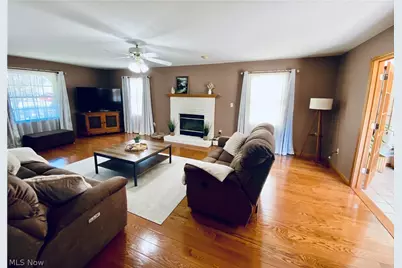 869 Moss Canyon Drive, Amherst, OH 44001 - Photo 7