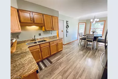 869 Moss Canyon Drive, Amherst, OH 44001 - Photo 11