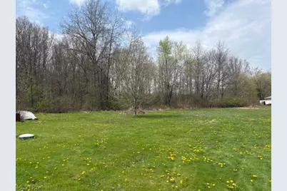 14065 Burden Road NE, Alliance, OH 44601 - Photo 5