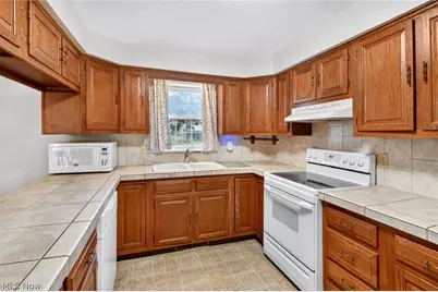 2379 Tanglewood Drive, Salem, OH 44460 - Photo 3